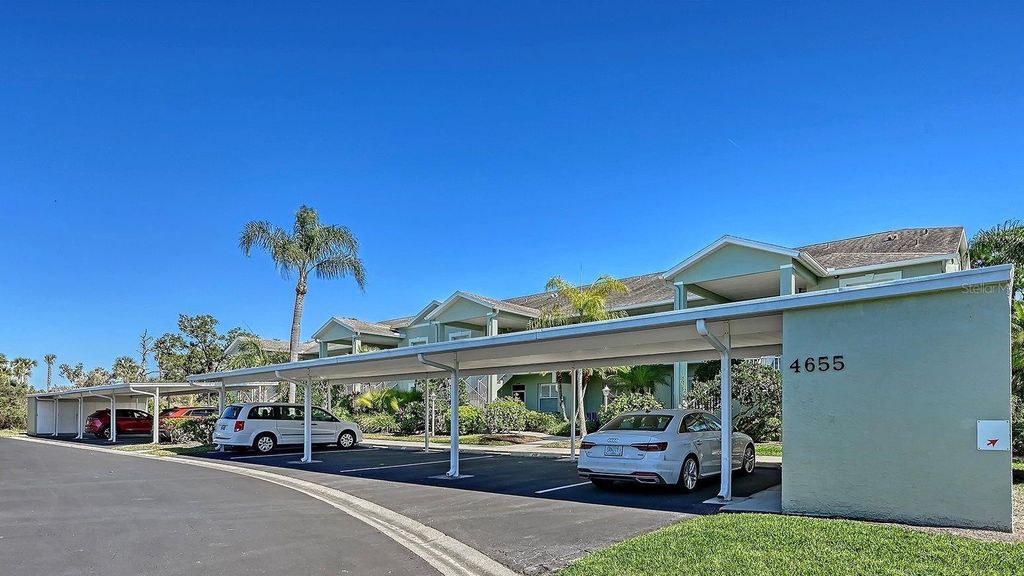 4655 TOWER HILL LANE 2422, Sarasota, FL 34238