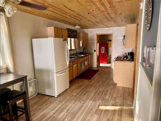 4980 E Tri Lakes Road, Superior, WI 54880