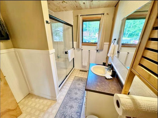 4980 E Tri Lakes Road, Superior, WI 54880