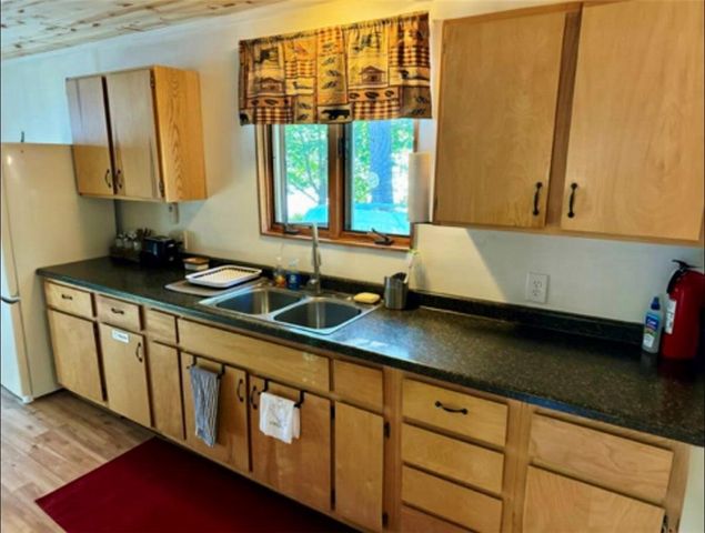 4980 E Tri Lakes Road, Superior, WI 54880