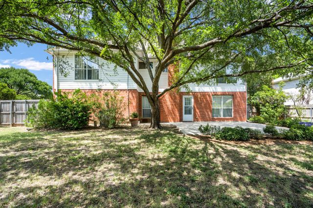 2024 Buffalo Bend Drive, Lewisville, TX 75067
