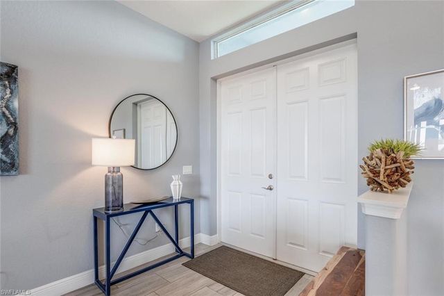 2714 NE 20th CT, Cape Coral, FL 33909