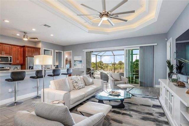 2714 NE 20th CT, Cape Coral, FL 33909