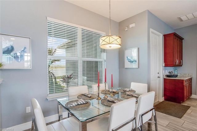 2714 NE 20th CT, Cape Coral, FL 33909