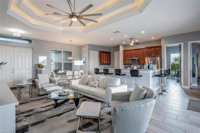 2714 NE 20th CT, Cape Coral, FL 33909