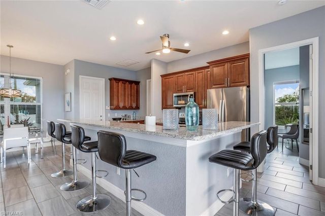 2714 NE 20th CT, Cape Coral, FL 33909