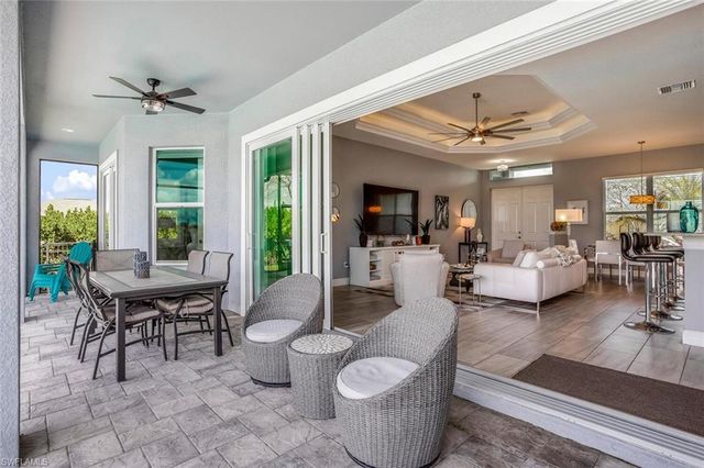 2714 NE 20th CT, Cape Coral, FL 33909