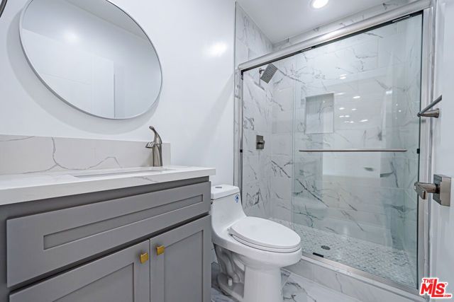 2057 S Garth Avenue, Los Angeles, CA 90034