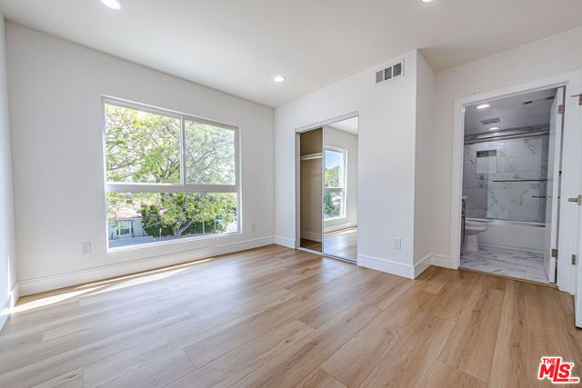 2057 S Garth Avenue, Los Angeles, CA 90034