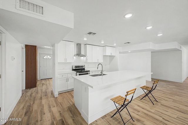6738 W GEORGIA Avenue, Glendale, AZ 85303