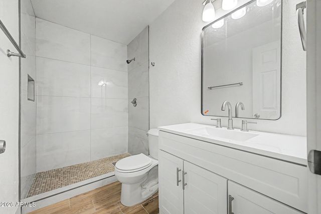 6738 W GEORGIA Avenue, Glendale, AZ 85303