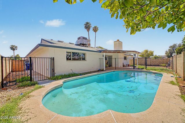 6738 W GEORGIA Avenue, Glendale, AZ 85303