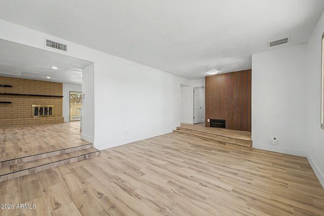 6738 W GEORGIA Avenue, Glendale, AZ 85303