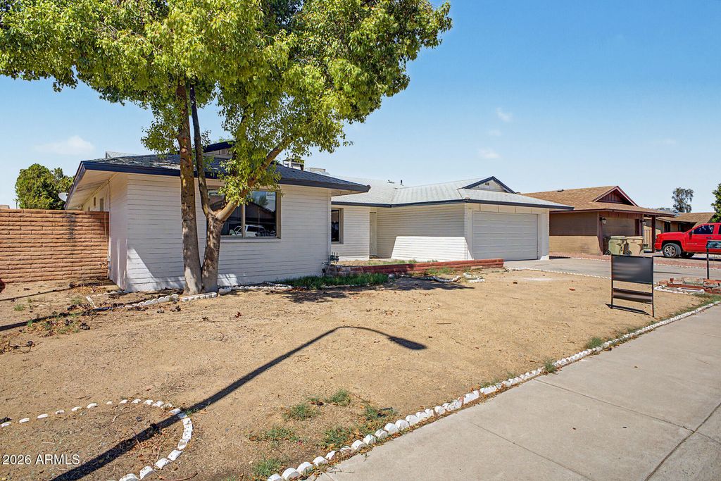 6738 W GEORGIA Avenue, Glendale, AZ 85303 — photo 2