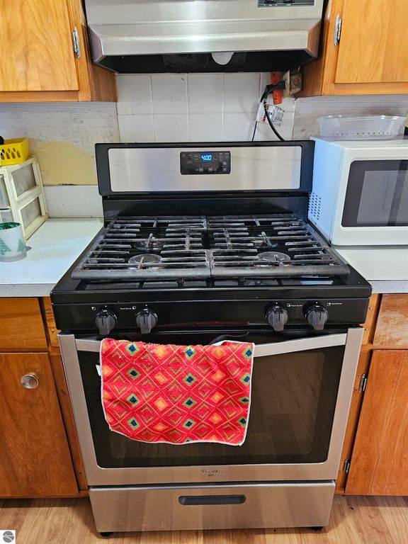 Image 17 of property listing at 6776 N Pingree Road, Elwell, MI 48832