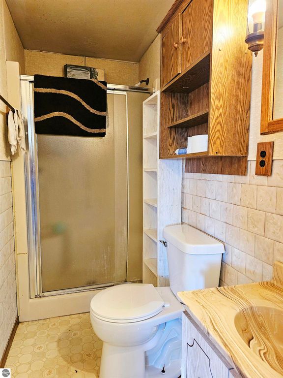 Image 23 of property listing at 6776 N Pingree Road, Elwell, MI 48832