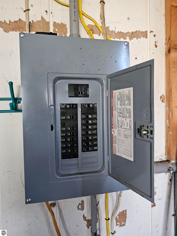 Image 24 of property listing at 6776 N Pingree Road, Elwell, MI 48832