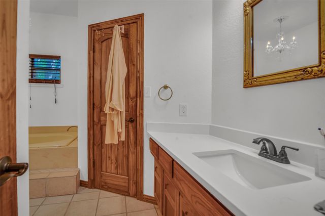 566 Stagecoach Trail, Denison, TX 75021