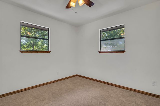 566 Stagecoach Trail, Denison, TX 75021