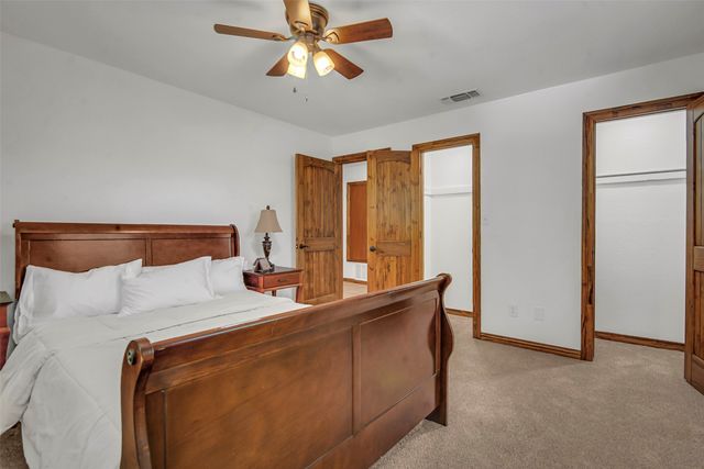 566 Stagecoach Trail, Denison, TX 75021