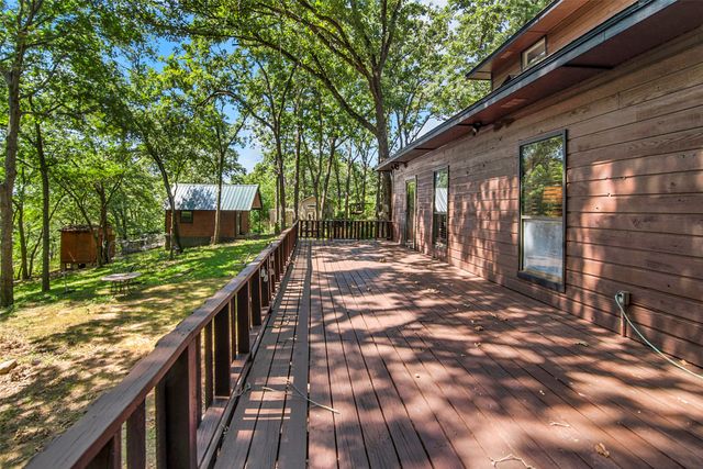 566 Stagecoach Trail, Denison, TX 75021