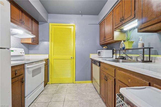 1501 Malibu PL, Newport News, VA 23608