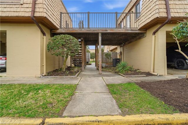 1501 Malibu PL, Newport News, VA 23608