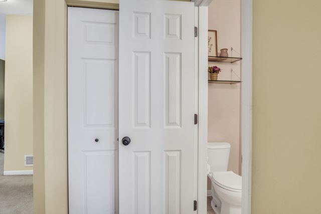 77 BRIDLEPATH Drive, Lindenhurst, IL 60046