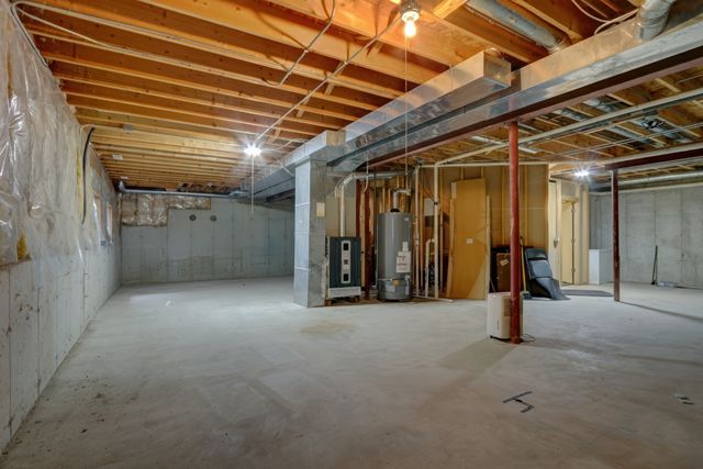 77 BRIDLEPATH Drive, Lindenhurst, IL 60046