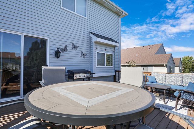 77 BRIDLEPATH Drive, Lindenhurst, IL 60046