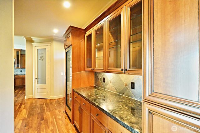 310 8th Avenue W, Kirkland, WA 98033