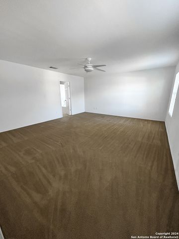 117 HANGING MOSS, Cibolo, TX 78108