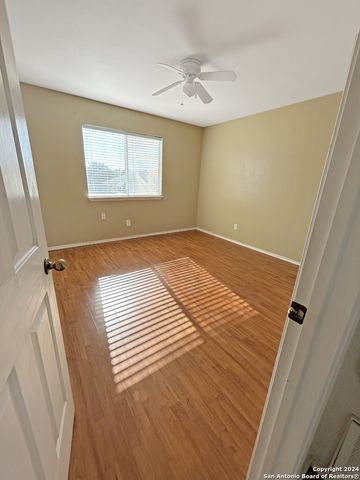 117 HANGING MOSS, Cibolo, TX 78108