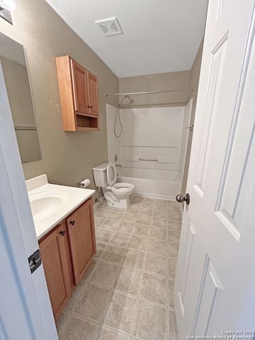 117 HANGING MOSS, Cibolo, TX 78108