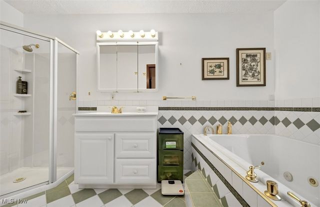 33771 Canterbury Road, Solon, OH 44139