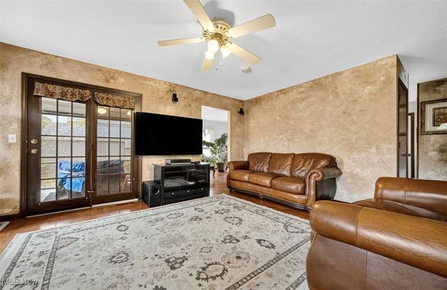 33771 Canterbury Road, Solon, OH 44139