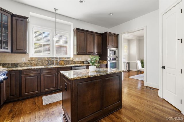 1300 Baltrey Ln, Midlothian, VA 23112