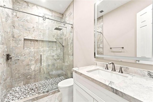 8543 Alessandria CT, Naples, FL 34114