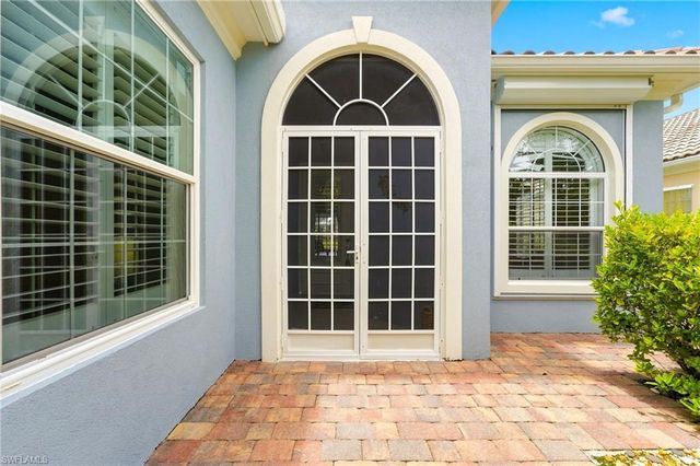 8543 Alessandria CT, Naples, FL 34114