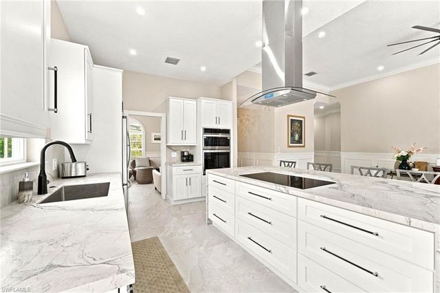 8543 Alessandria CT, Naples, FL 34114
