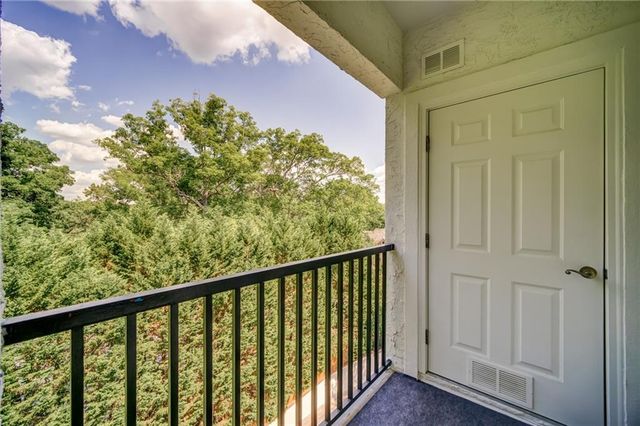 3275 Lenox Road NE, Atlanta, GA 30324