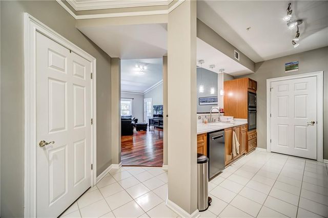 3275 Lenox Road NE, Atlanta, GA 30324