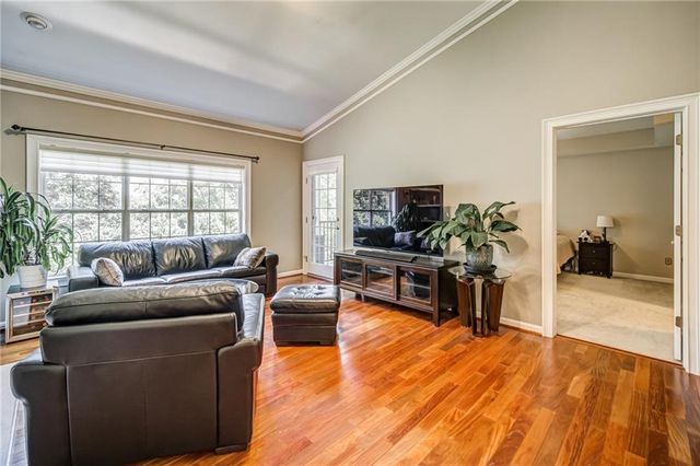 3275 Lenox Road NE, Atlanta, GA 30324