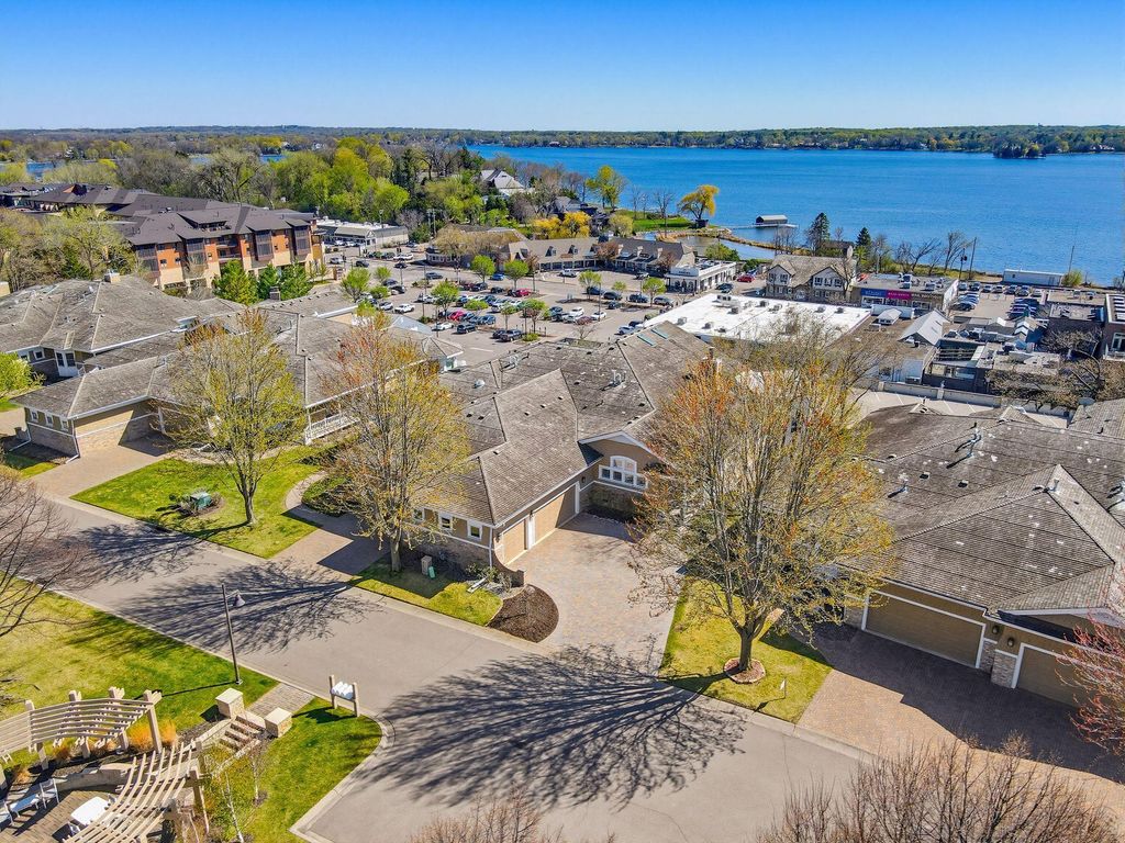 726 Widsten Circle, Wayzata, MN 55391 — photo 2