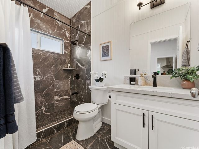 3359C Kanaina Avenue, Honolulu, HI 96815