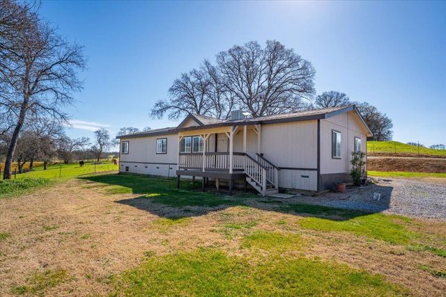 17257 Hooker Creek Road, Cottonwood, CA 96022