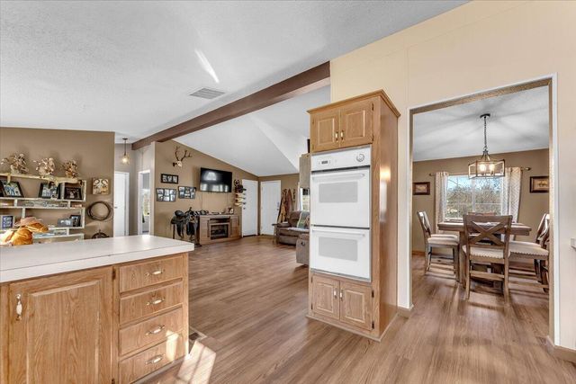 17257 Hooker Creek Road, Cottonwood, CA 96022