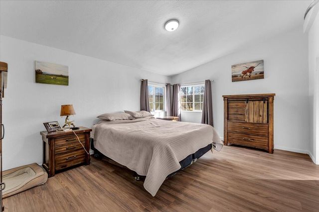 17257 Hooker Creek Road, Cottonwood, CA 96022