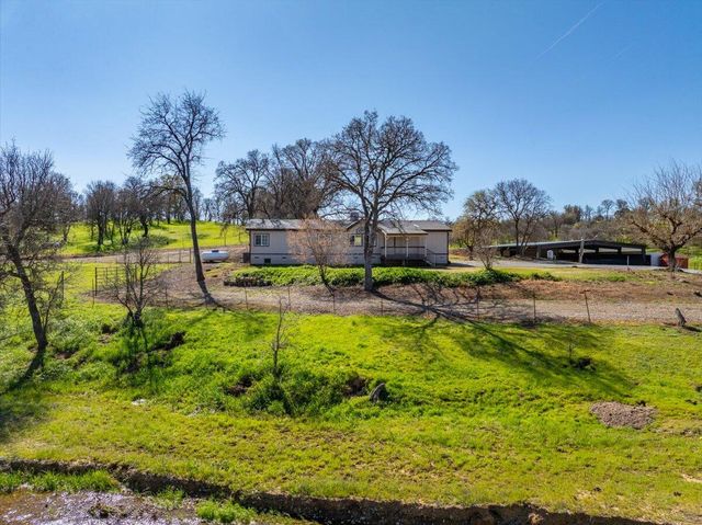 17257 Hooker Creek Road, Cottonwood, CA 96022