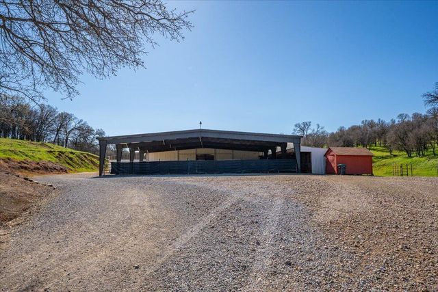 17257 Hooker Creek Road, Cottonwood, CA 96022